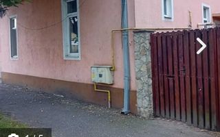 Vând sau schimb casa cu apartament - Poză 1