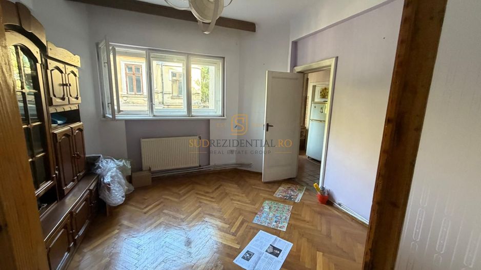 Apartament cu 4 camere în zona Universitate – proprietate cu istorie - Poză 8