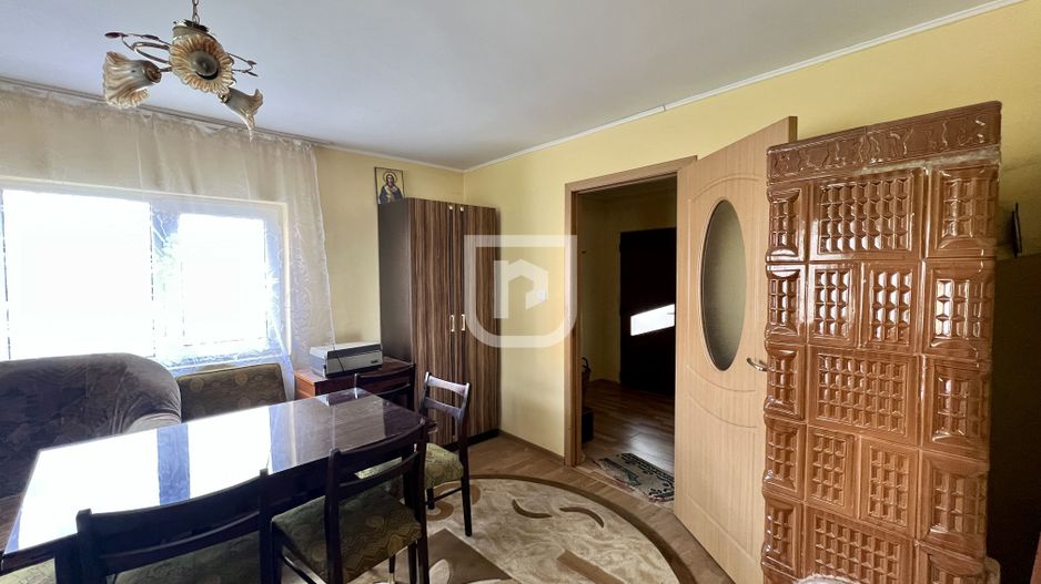 Casă cu teren 400 mp în oraș Gura Humorului - Poză 4