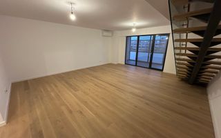Apartament deosebit pe 2 etaje - Poză 1