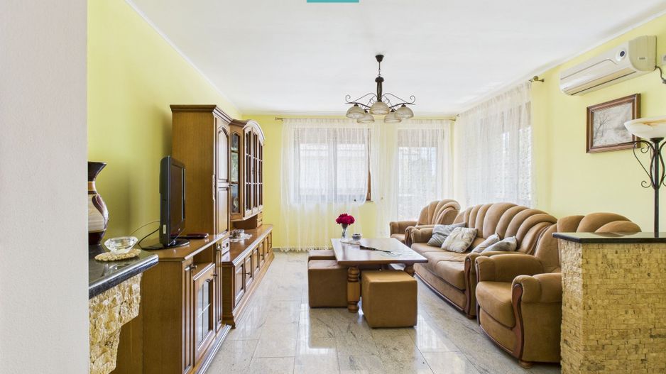 Casă cochetă în Sânleani - Cartierul Florilor - Poză 3