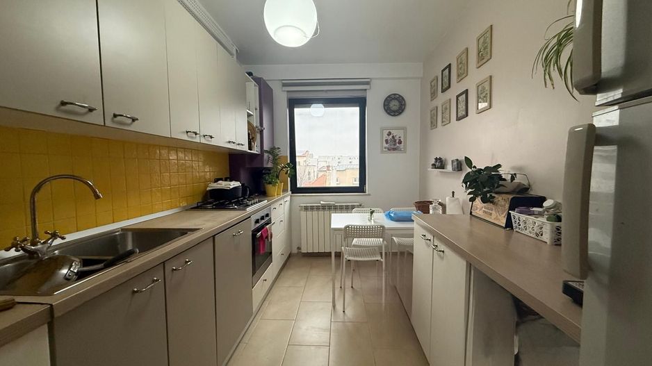 APARTAMENT 3 CAMERE ‖ CENTRALĂ PROPRIE ‖ LIFT ‖ VEDERE LIBERĂ ‖ ZONĂ CENTRALĂ - Poză 1