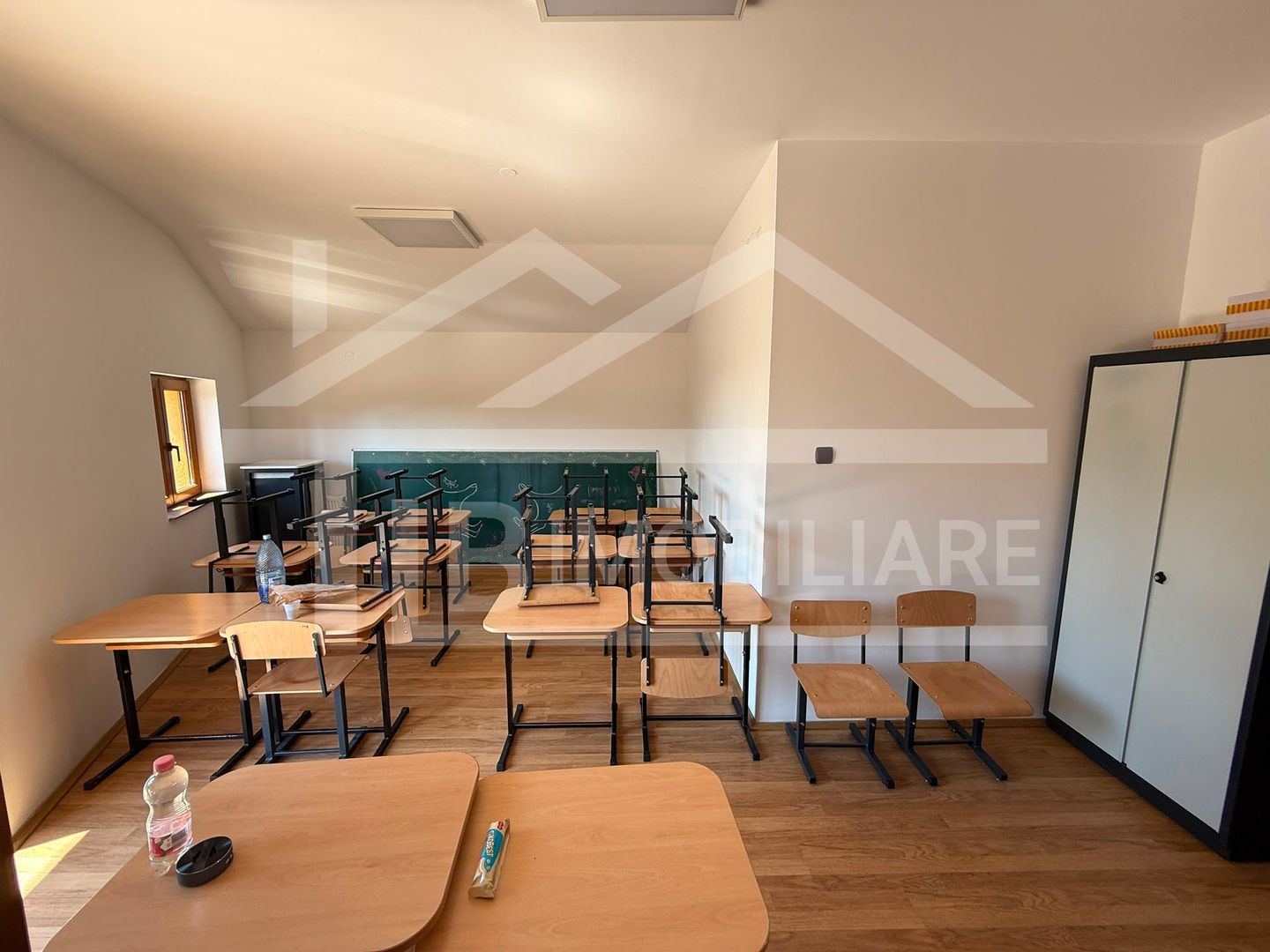 Casa individuala, 10 camere, 753mp, Zona Sancraiu de Mures - Poză 10
