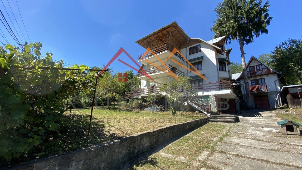Vila de vanzare, teren 3100 mp, 7 camere, 6 grupuri sanitare, 3 CT, an 1997 - Poză 1