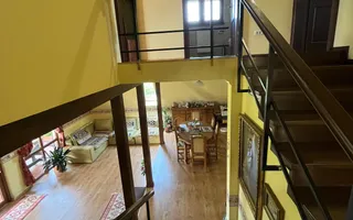 Casă elegantă, spațioasă, ideală pentru familie – Sanmihaiu Roman - Poză 12