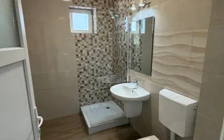Clădire Multifuncțională 800 mp | Renovată 2024 | Ideală pentru Clinică, Birouri - Poză 17