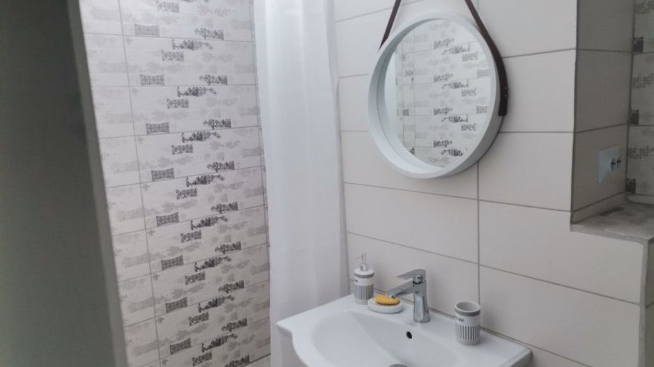 Vanzare apartament 3 camere, Ultracentral, Strada Mare - Poză 5