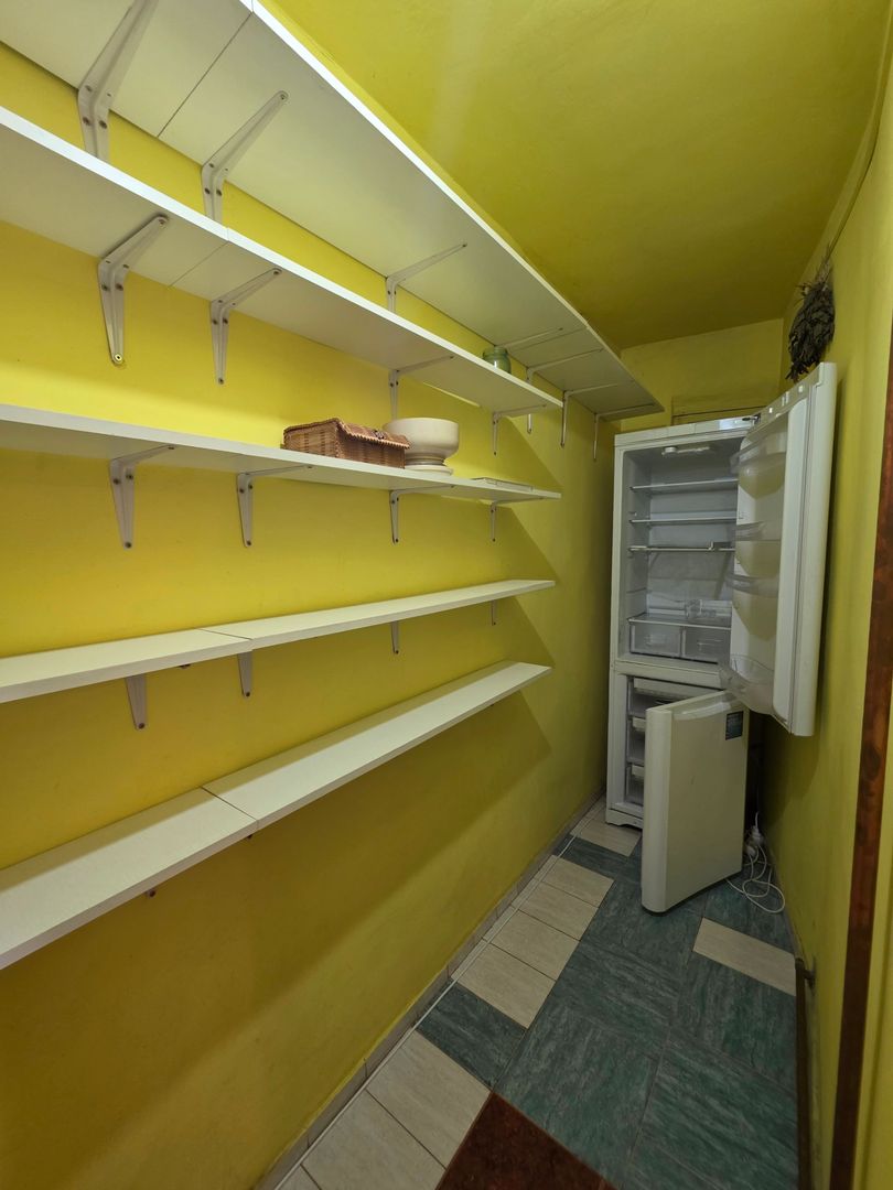De închiriat apartament cu 2 camere în centru, pe Tudor Vladimirescu - Poză 2