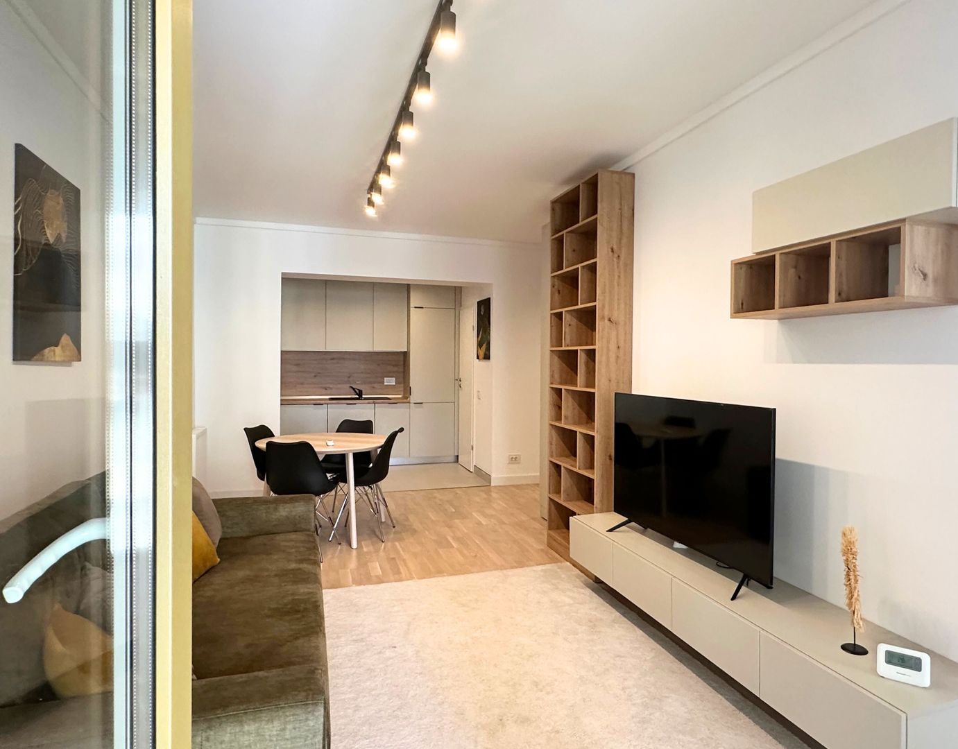 Inchiriere 2 camere cu parcare subterana Marmura residence zona Jiului - Poză 8