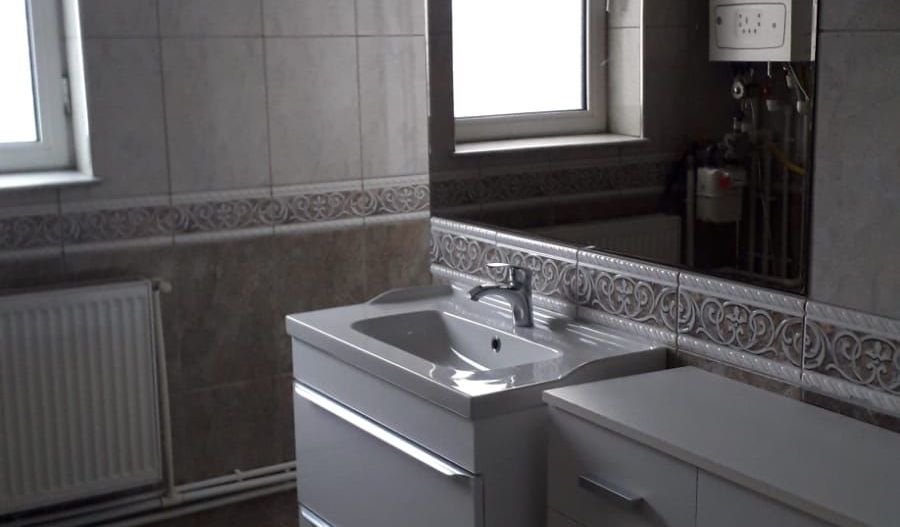 De inchiriat 2 apartamente cu 2 camere, etaj 1/2, strada Domneasca, 500 E - Poză 17