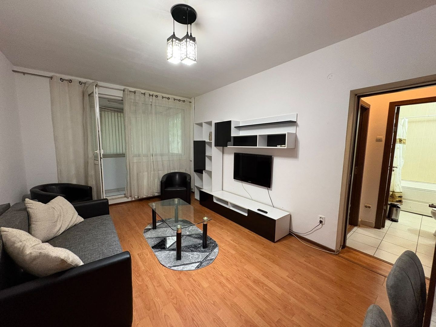 AP. 2 CAMERE - PIATA SUDULUI, BUCATARIE INCHISA, METROU 7 MIN, MODERN - Poză 3