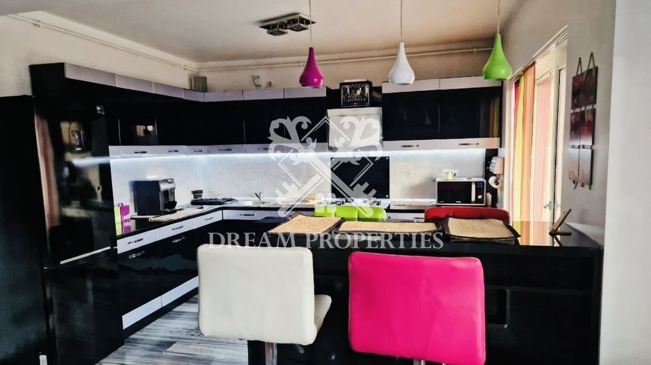 Casa de inchiriat, 4 camere, 3 bai, curte 250 mp, Apahida - Poză 3