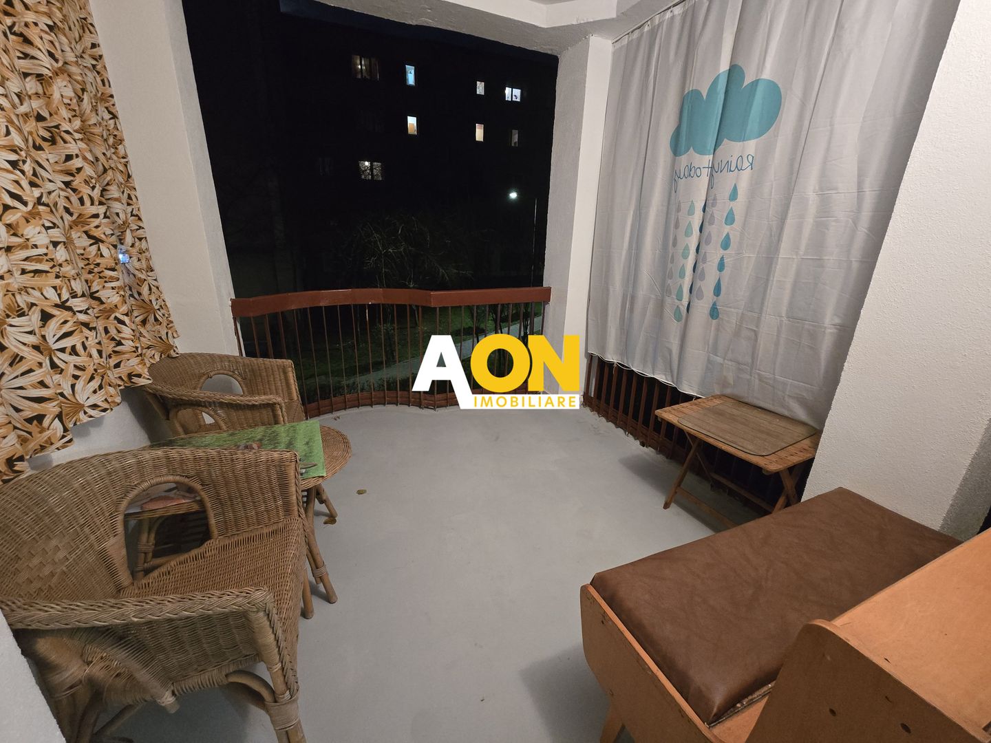 Apartament cu 3 Camere, Etaj 1, Zona Cetate - Poză 4