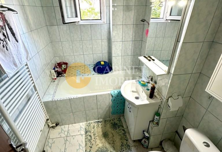 3 Camere Decomandat - ETAJ 2 - Zona Nicolina Rond Vechi - Bloc 1987 - Poză 10