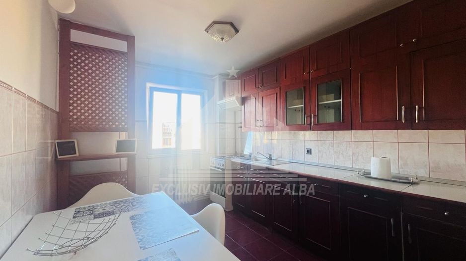 Apartament cu 2 camere, etaj 3, Cetate - Bld. Transilvaniei - Poză 3