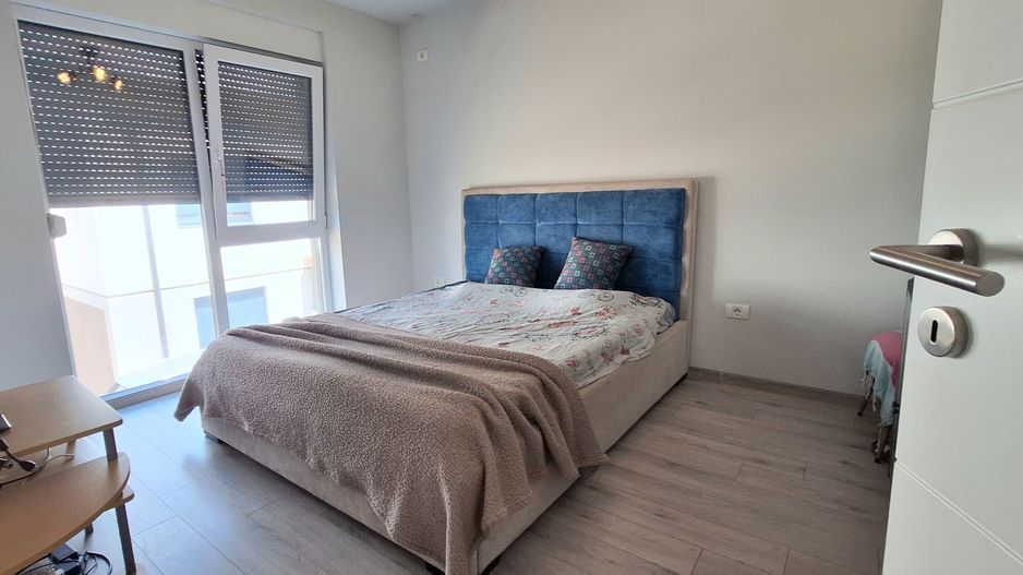 Apartament cu 2 camere si  2 locuri de parcare - Poză 18