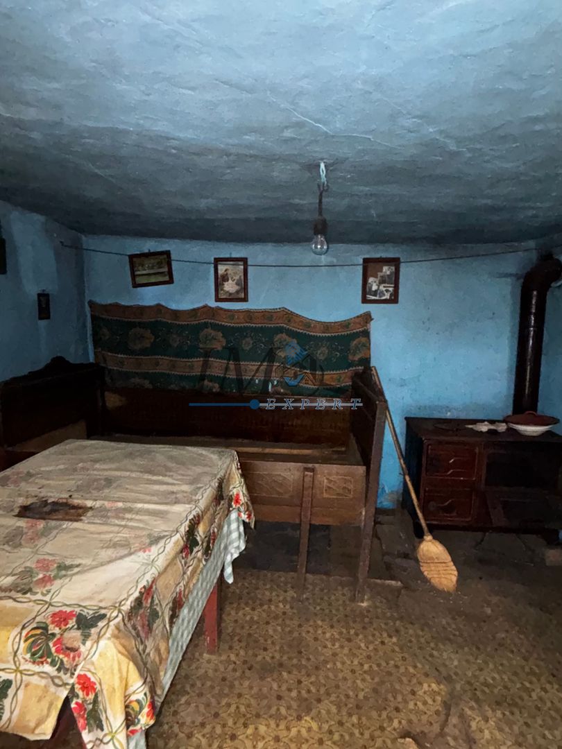 Casa bătrânească de vânzare în Ohaba - Poză 4