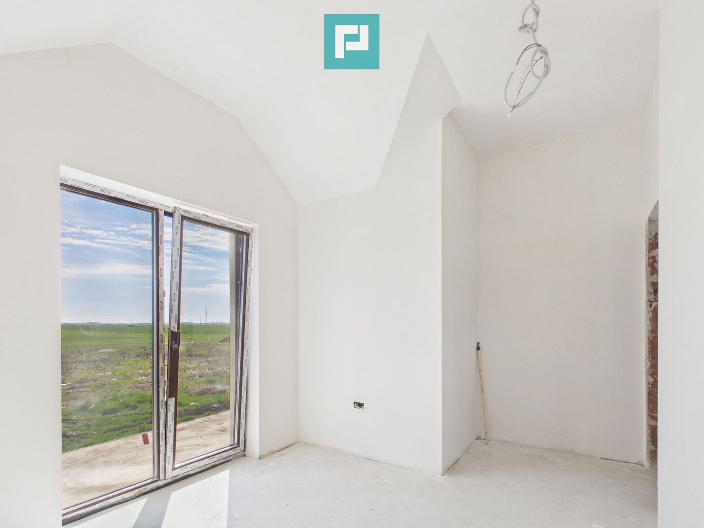 Duplex luminos 101 mp utili, teren 350mp în Covaci - Poză 25