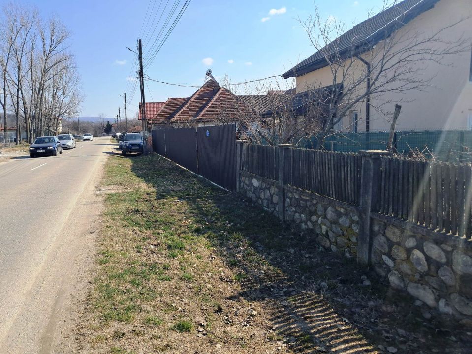 Casă și teren Polovragi - Poză 3