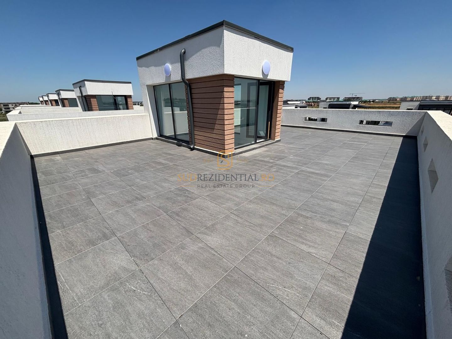 Vila individuala, Tunari, P+1+terasa, finisaje premium, mobilata lux - Poză 25