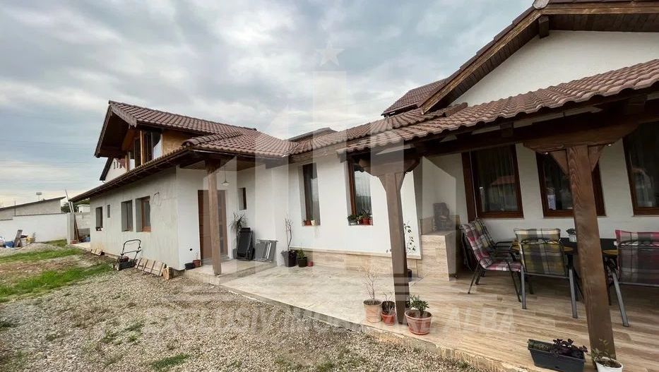 Casa individuala de vanzare, Alba-Micesti - Poză 2