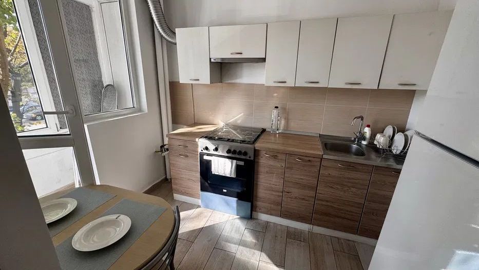 Apartament superb Calea Grivitei metrou - Poză 5