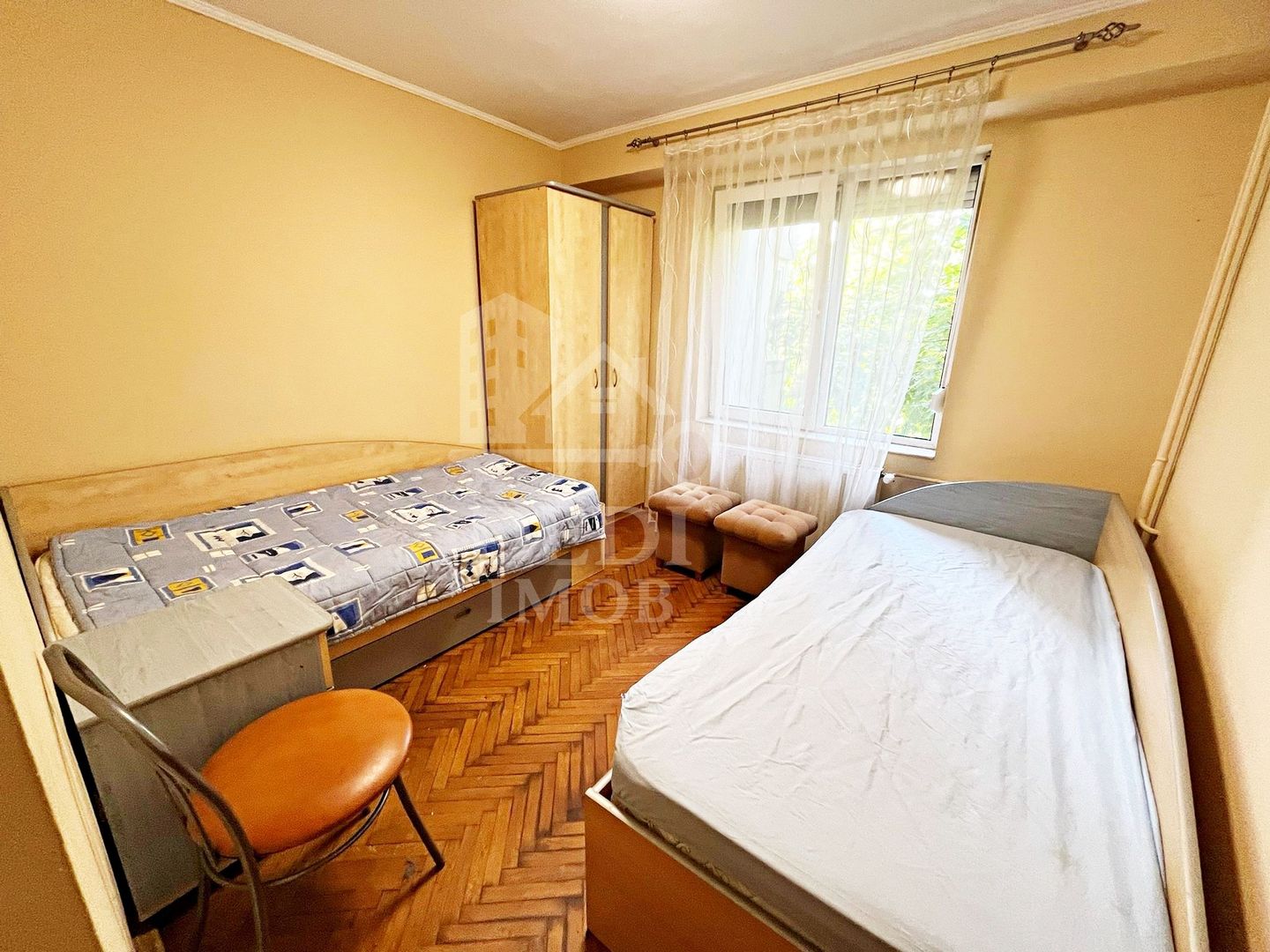 Apartament cu 4 camere de inchiriat, zona Cantemir, Oradea - Poză 6