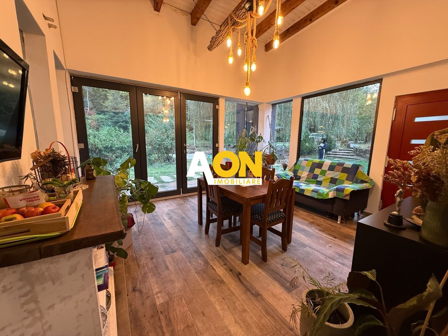 Casa Individuala Zona Schit, 4 Camere, 4 Bai, 1600mp Teren - Poză 17