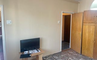 AZURA Imobiliare Pitesti - De Inchiriat Garsoniera Ultracentral - Poză 3
