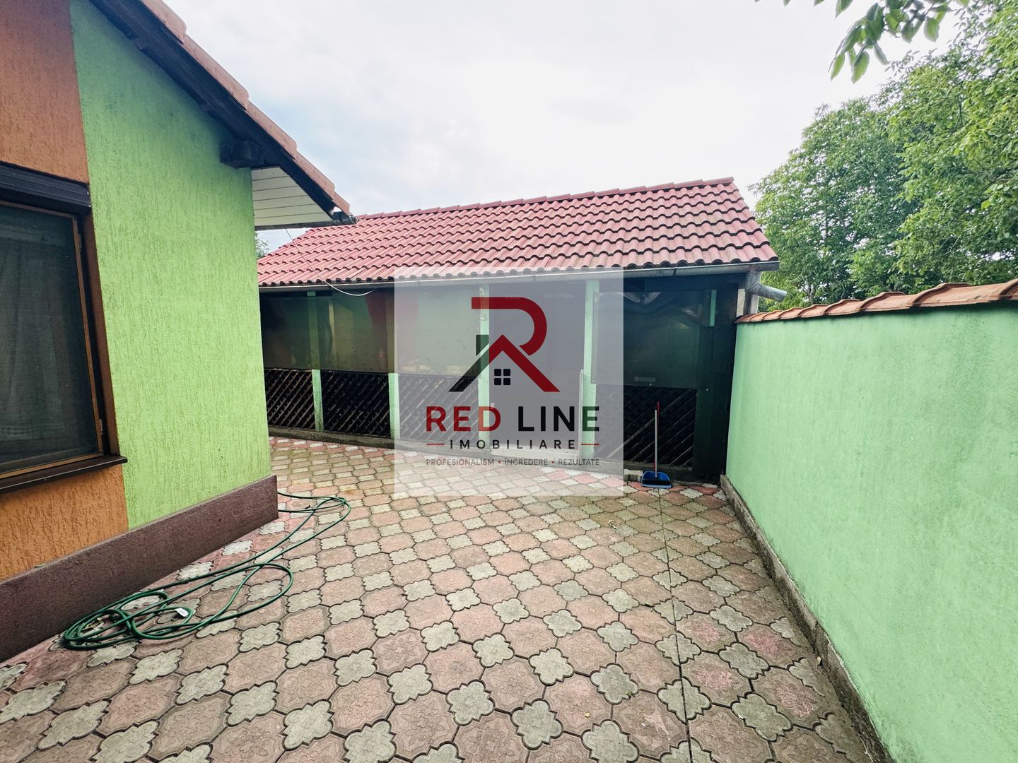 Casa in Simian - la 500 ml. de Dunare  - Exclusiv Red Imobiliare - Poză 3