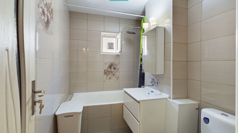 Apartament cu 3 camere zona 300 Micălaca - Poză 9