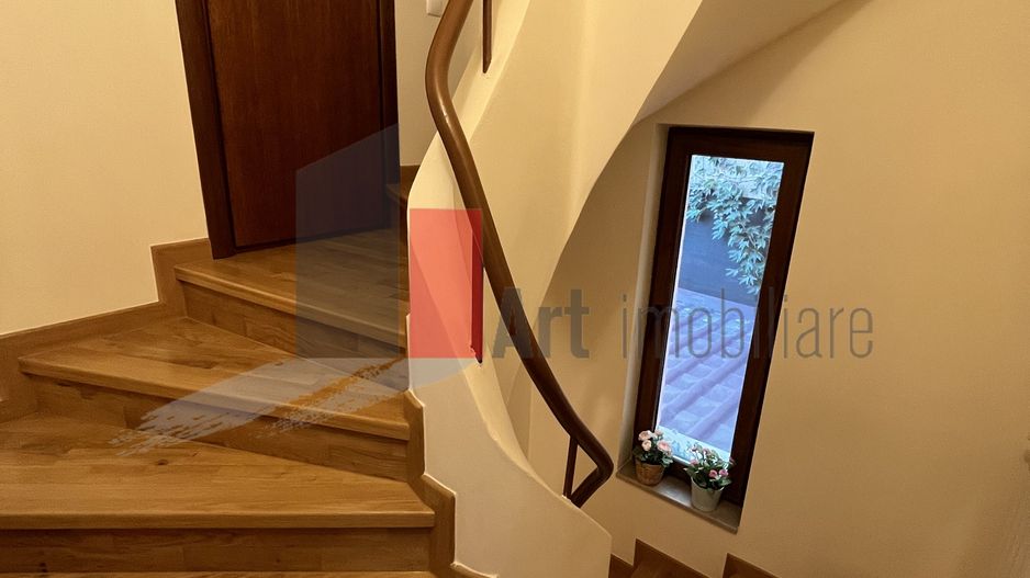 Vila "RIFINITA", Unirii-Piata Alba Iulia, intri si te indragostesti pe loc de ea - Poză 21