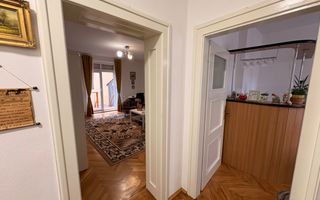 Apartament decomandat 70 mp utili 2 bai pivnita si curte 58 mp Central - Poză 4