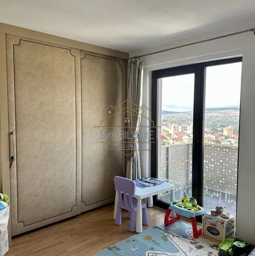 Apartament de lux cu 90 mp, cu vedere panoramică a Clujului - Poză 2