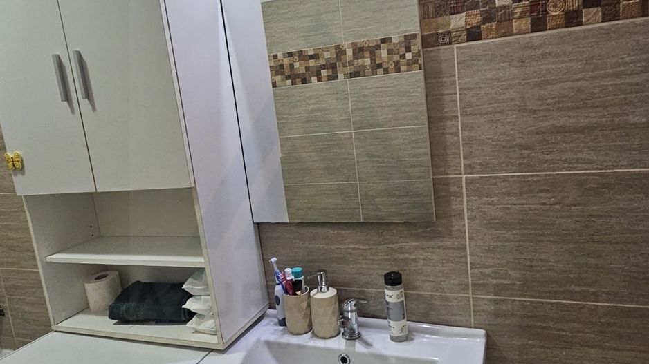 Apartament modern 2 camere parter 56 mp utili balcon 7 mp Selimbar - Poză 8