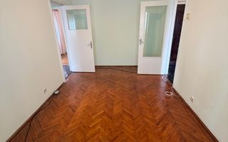 Vanzare apartament cu 4 camere in Micro 13, etaj 3, pret 65 000 euro - Poză 10