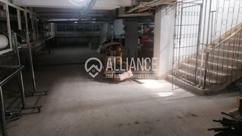 STEFAN CEL MARE (COD10) - Spatiu de inchiriat in suprafata de 330 mp - Poză 9