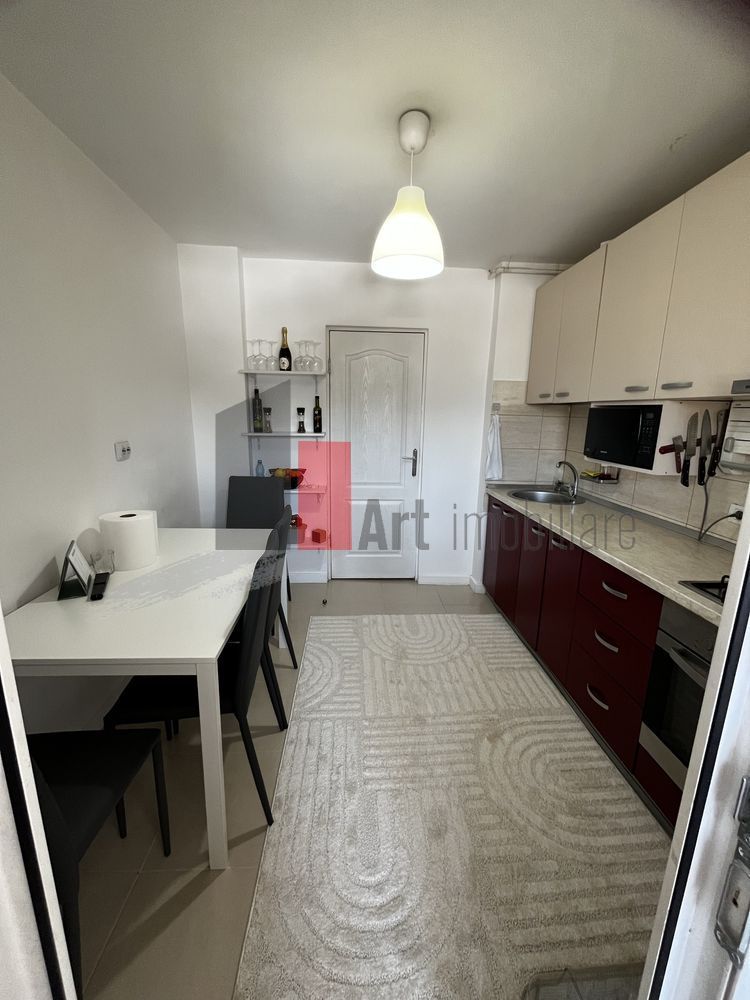 Vindem apartament 3 camere la P-ta Gorjului-centrala proprie - Poză 2