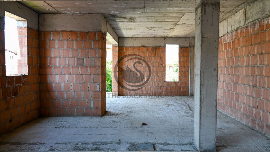 Casa la rosu de vanzare I Moderna I Zona Centrala - Ploiesti - Poză 16