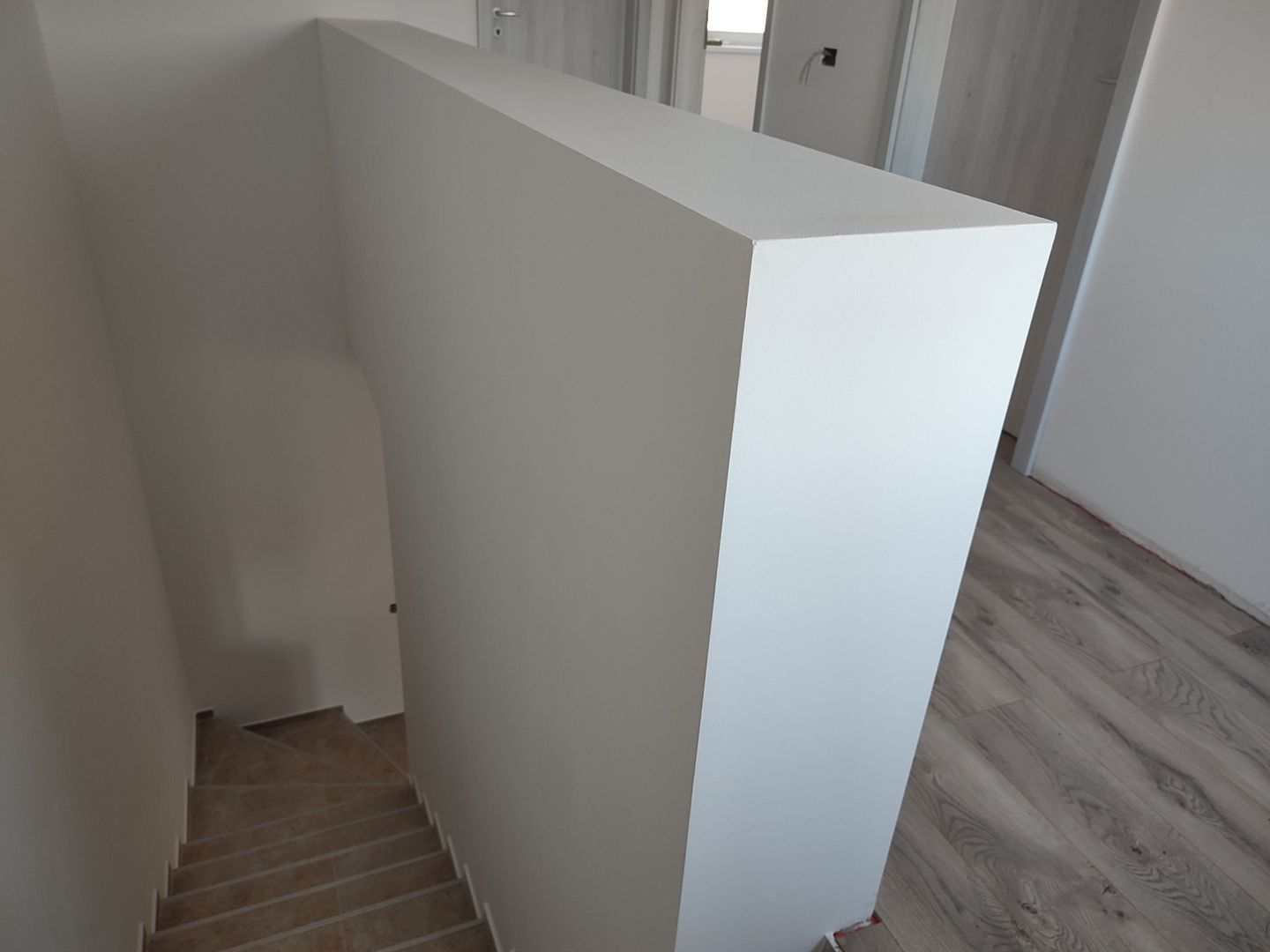 Sacalaz, 1/2 Duplex pe Etaj, 4 Camere,2 Bai,Terasa Acoperita - Poză 11