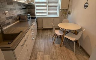 Inchiriere apartament cu 2 camere in Centru, 50 mp, et3, 500 EURO/Luna - Poză 4