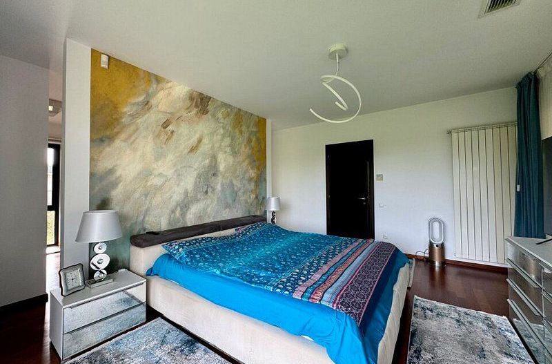 Vila lux de vanzare in cel mai dorit complex din Erou Iancu Nicolae-locatie rara - Poză 13