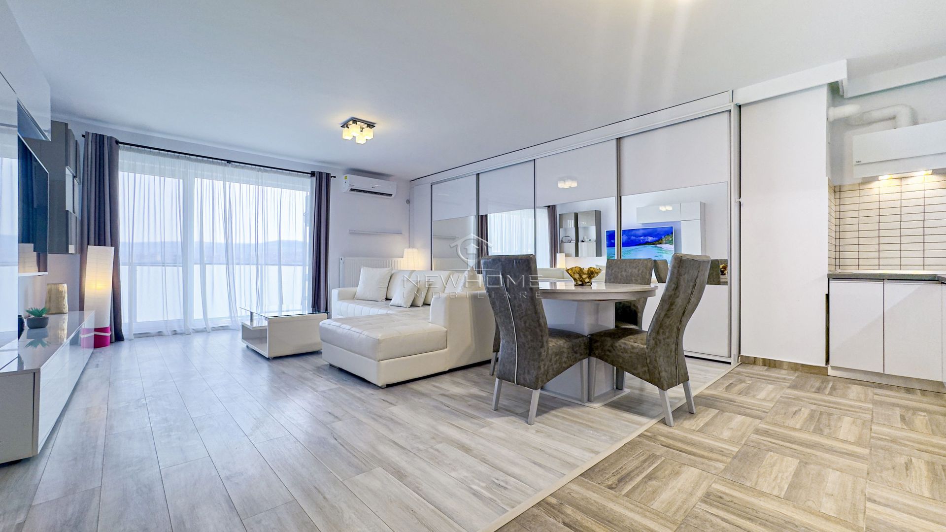 Apartament 3 camere, parcare, zona Centru NTT Data - Poză 1