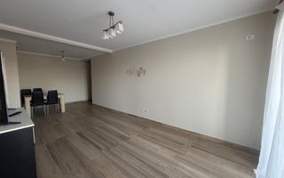 Bucatarie inchisa. Curte proprie. Cu 2 bai - Poză 3