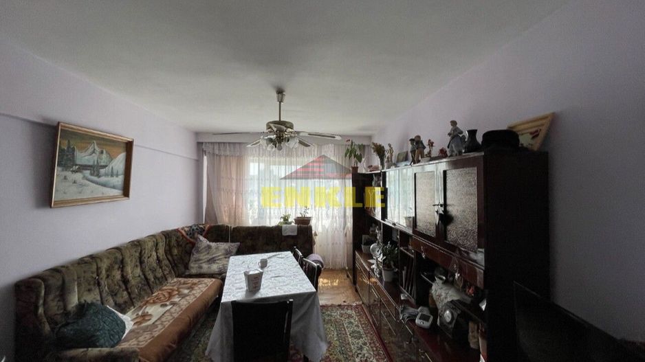 De vânzare apartament cu 4 camere decomandat, zona Stadion - Poză 5