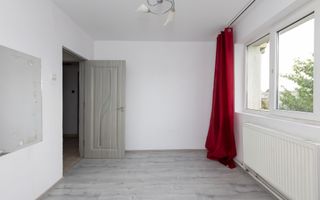 Apartament 3 camere decomandate, Zona Narcisa, Bacău - Poză 3
