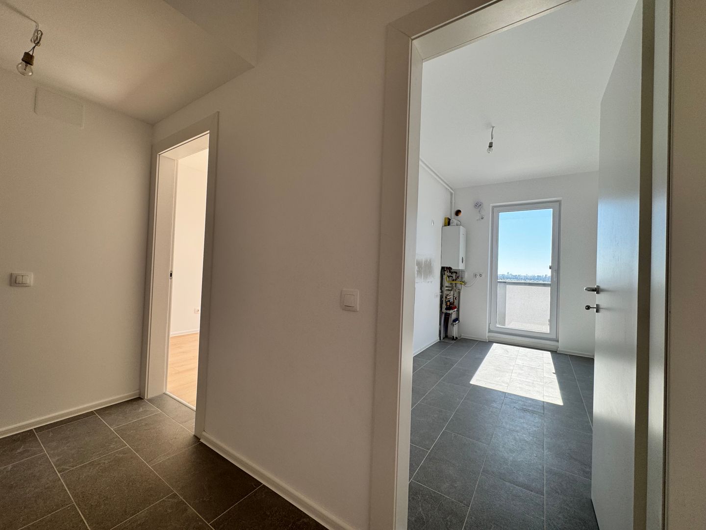 Apartament 2 camere decomandat + terasa 10mp Lacul Straulesti - Poză 11