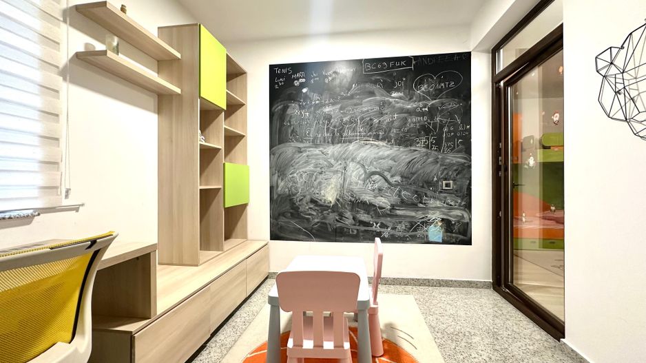 Apartament spatios 4 camere + parcare, pretabil ptr ERASMUS - Poză 13