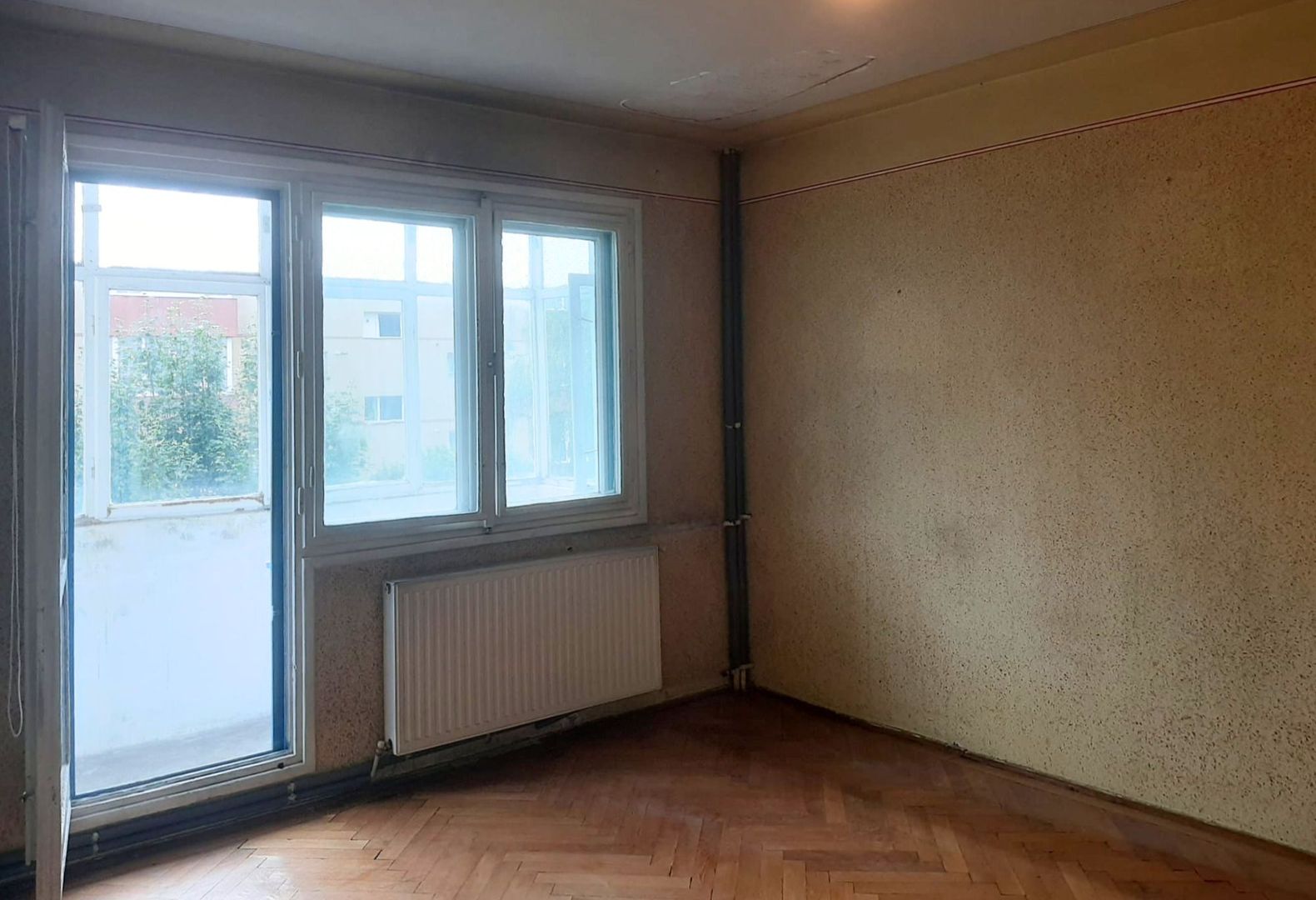 Apartament 2 camere 89000 EUR etaj intermediar foarte aproape de piata Astra - Poză 16