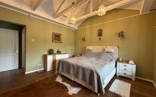 Vila de vacanta superbă Cornu (COMISION ZERO) - Poză 1